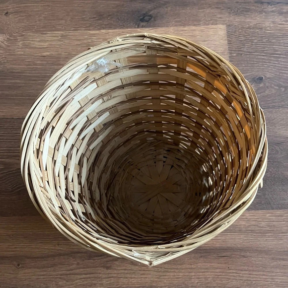 🔥4/$20 Wicker Waste Basket/Bin - Picture 2 of 4